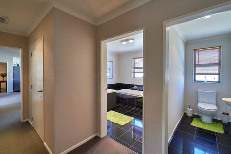 Photo of property in 5 Levi Place, Kelvin Grove, Palmerston North, 4414