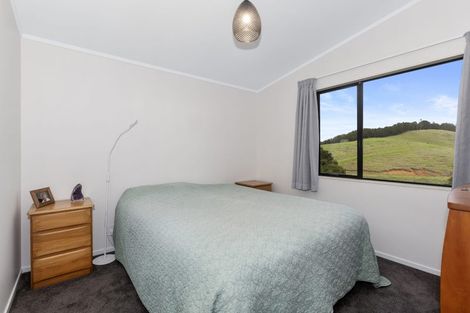 Photo of property in 18 Pataua Road North, Whareora, Whangarei, 0175