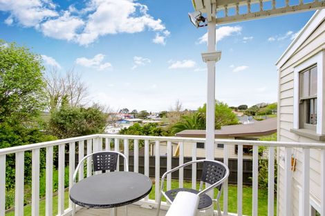 Photo of property in 12 Rata Street, Helensville, 0800