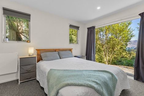 Photo of property in 14b Mckerrow Place, Sunshine Bay, Queenstown, 9300