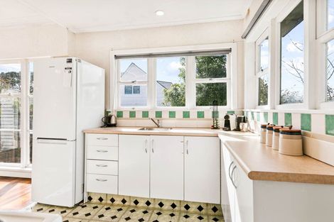 Photo of property in 179 Don Buck Road, Massey, Auckland, 0614