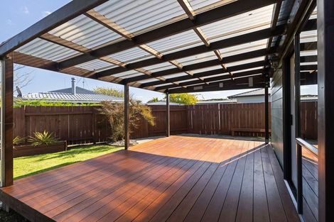 Photo of property in 1 Lydia Place, Kelvin Grove, Palmerston North, 4414