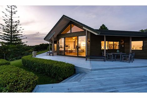 Photo of property in 2 Doves Bay Road, Kerikeri, 0294