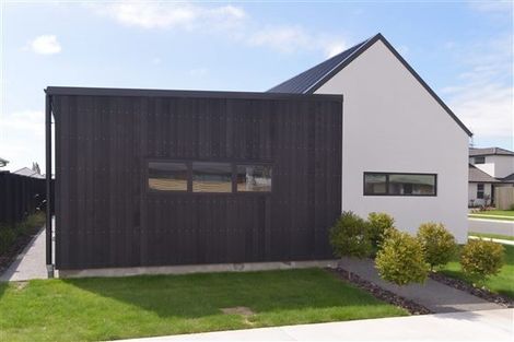 Photo of property in 33 Peak Crescent, Kaiapoi, 7630