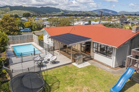Photo of property in 89 Martin Road, Paraparaumu Beach, Paraparaumu, 5032