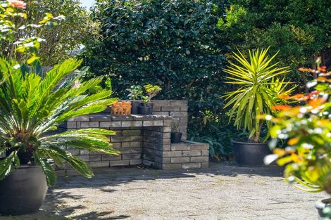 Photo of property in 25 Dallinger Street, St Andrews, Hamilton, 3200