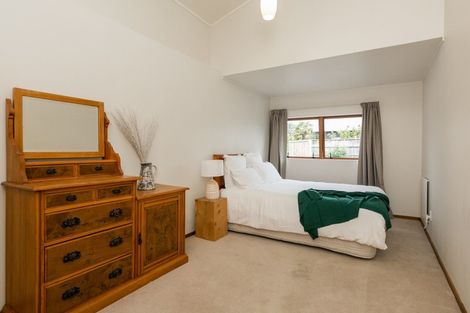 Photo of property in 16 Ngarimu Crescent, Taradale, Napier, 4112