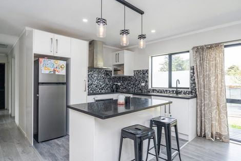Photo of property in 31 Colombo Road, Waiuku, 2123