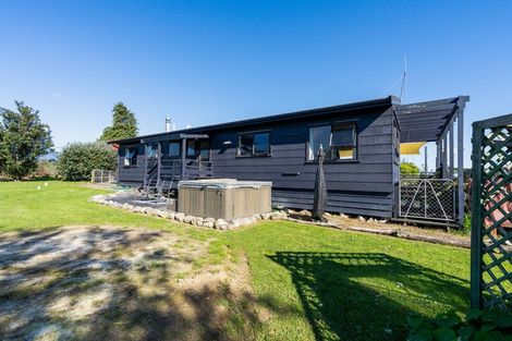 Photo of property in 88 Buller Road, Levin, 5510