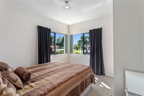Photo of property in 15 Edgewater Grove, Whakatane, 3120