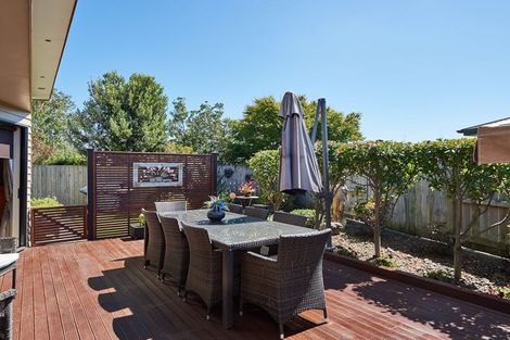 Photo of property in 5 Levi Place, Kelvin Grove, Palmerston North, 4414