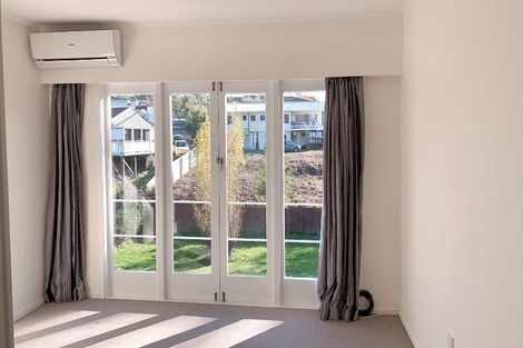 Photo of property in 20 Lake Road, Northcote, Auckland, 0627