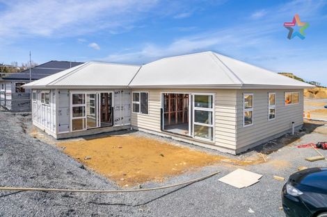 Photo of property in 8 Kairaumati Crescent, Kelson, 5010