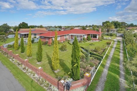 Photo of property in 35 Johns Road, Rangiora, 7400