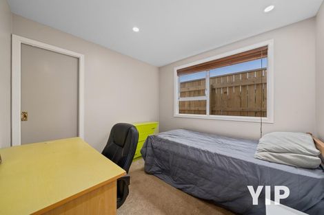 Photo of property in 15 Robert Street, Newlands, Wellington, 6037