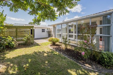 Photo of property in 84 Kirk Street, Otaki, 5512