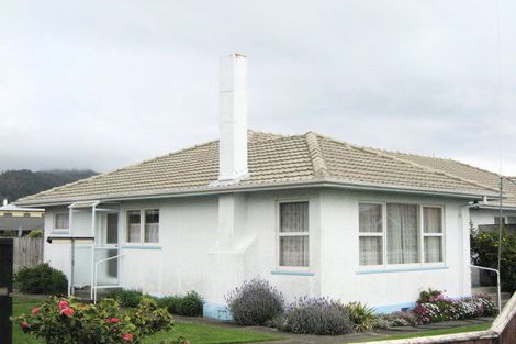 Photo of property in 10 Cambria Street, The Wood, Nelson, 7010