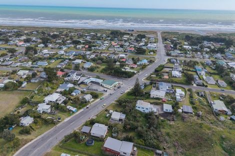 Photo of property in 643 Waitarere Beach Road, Waitarere Beach, Levin, 5510