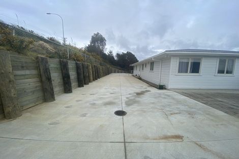 Photo of property in 981 East Coast Road, Redvale, Auckland, 0794