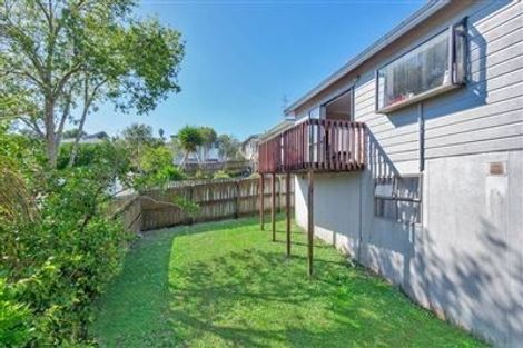 Photo of property in 11 Loughanure Place, Massey, Auckland, 0614