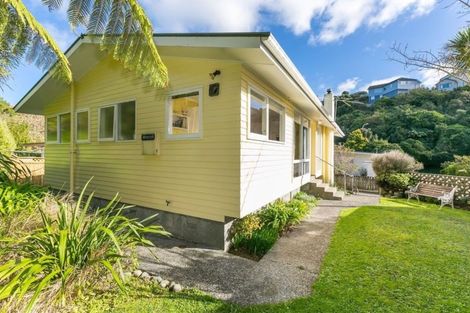 Photo of property in 5 Silverbirch Grove, Churton Park, Wellington, 6037