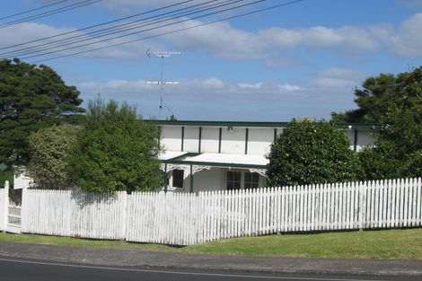 Photo of property in 2/42 Manuka Road, Glenfield, Auckland, 0629