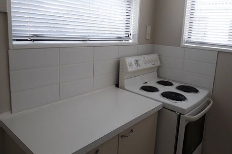Photo of property in 1f2 Glenbrook Grove, Naenae, Lower Hutt, 5011