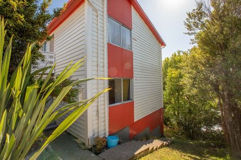 Photo of property in 12 Fairburn Grove, Johnsonville, Wellington, 6037