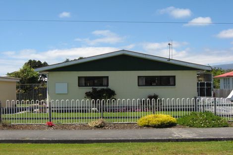 Photo of property in 75a Romilly Street, Westport, 7825