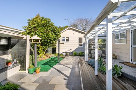 Photo of property in 20 Jellicoe Street, Greytown, 5712