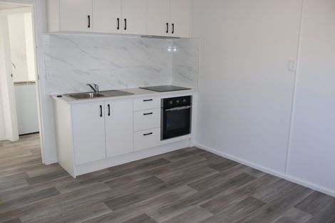 Photo of property in 9 Gibbs Road, Manurewa, Auckland, 2102