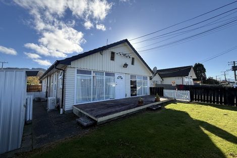 Photo of property in 86 Shakespeare Avenue, Trentham, Upper Hutt, 5018