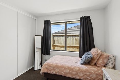 Photo of property in 33 Flint Road, Rolleston, 7614