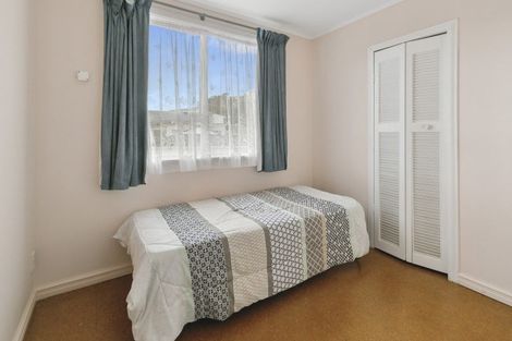Photo of property in 12 Camrose Grove, Kingston, Wellington, 6021