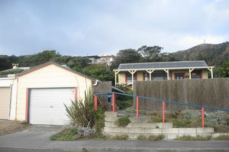 Photo of property in 34 The Parade, Paekakariki, 5034