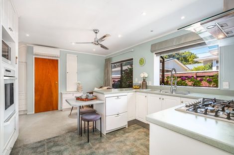 Photo of property in 75 Totara Crescent, Woburn, Lower Hutt, 5011
