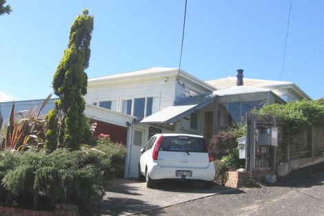 Photo of property in 70 Harbour View Road, Northland, Wellington, 6012