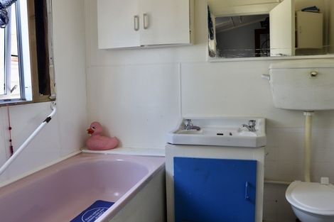 Photo of property in 147 Romilly Street, Westport, 7825