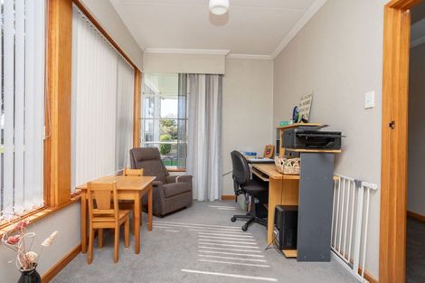 Photo of property in 27 Ruahine Street, Dannevirke, 4930