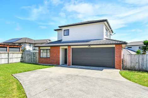 Photo of property in 17 Kokako Rise, Papakura, 2110