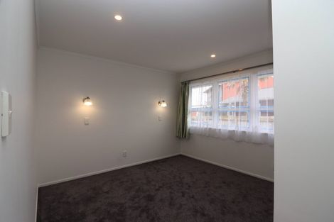 Photo of property in 2/95 Pakuranga Road, Pakuranga, Auckland, 2010