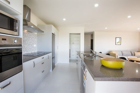 Photo of property in 40 Kohekohe Drive, Owhata, Rotorua, 3010