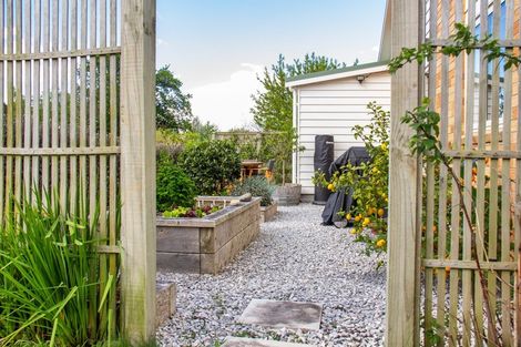 Photo of property in 8 Orchard Road, Greytown, 5712