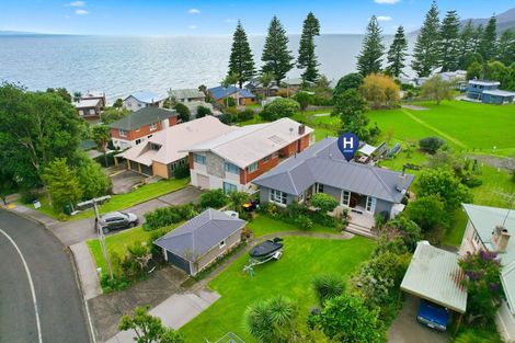 Photo of property in 11 Patui Avenue, Ngarimu Bay, Thames, 3575