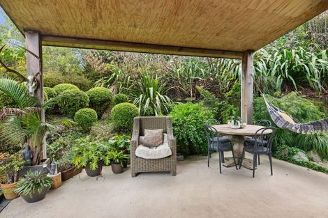 Photo of property in 2 Laly Haddon Place, Matakana, 0985