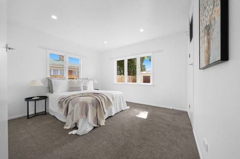 Photo of property in 33 Rollerson Street, Papakura, 2110