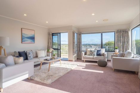 Photo of property in 11 Kea Street, Waikanae, 5036