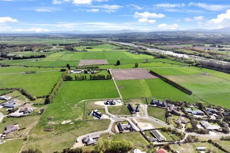 Photo of property in 82 Queens Avenue, Waikuku Beach, 7402