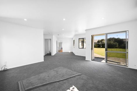 Photo of property in 48 Spinnaker Drive, Flagstaff, Hamilton, 3210
