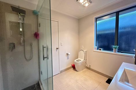 Photo of property in 4 Nobleman Place, Hamilton East, Hamilton, 3216